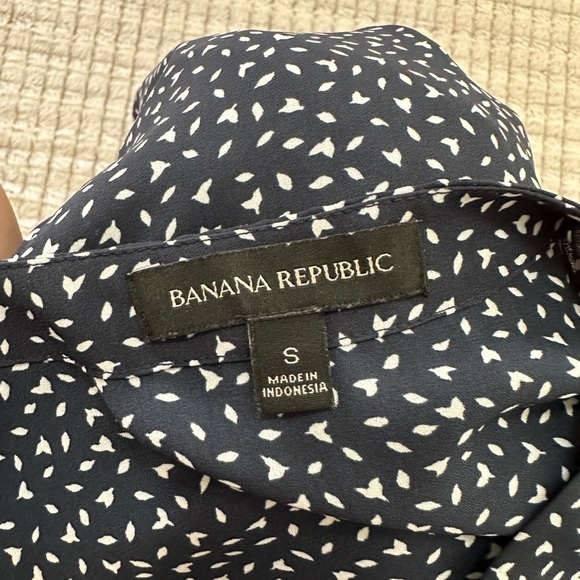 Banana Republic Navy Patterned Blouse - Picture 3 of 3